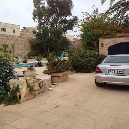Leone Żebbuġ